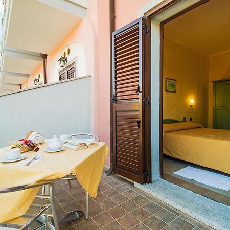 Camere Magnolia Cala Liberotto Exterior photo